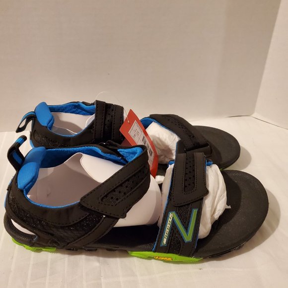 New Balance Minimus Vibram Sandal-Mens-Size 8-Black-Blue-Lightweigt-Beach-Travel - Picture 4 of 9